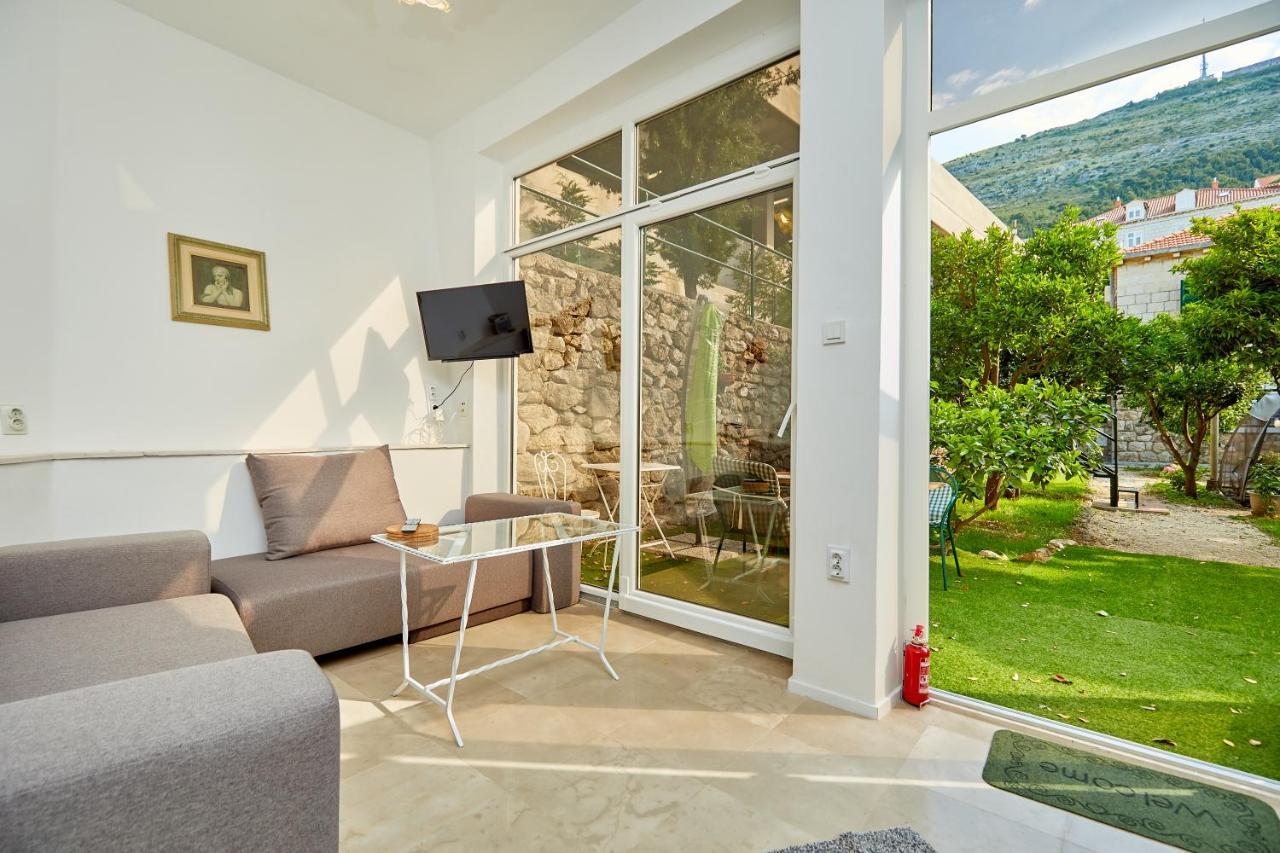 Ahava Villa *